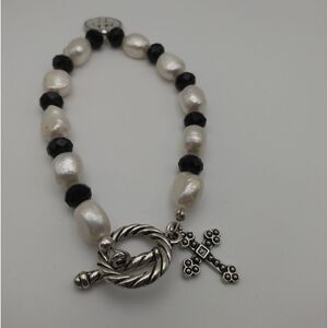 ❤️Antique sterling silver clasp and‎ charms uncultured pearls bracelet B0207